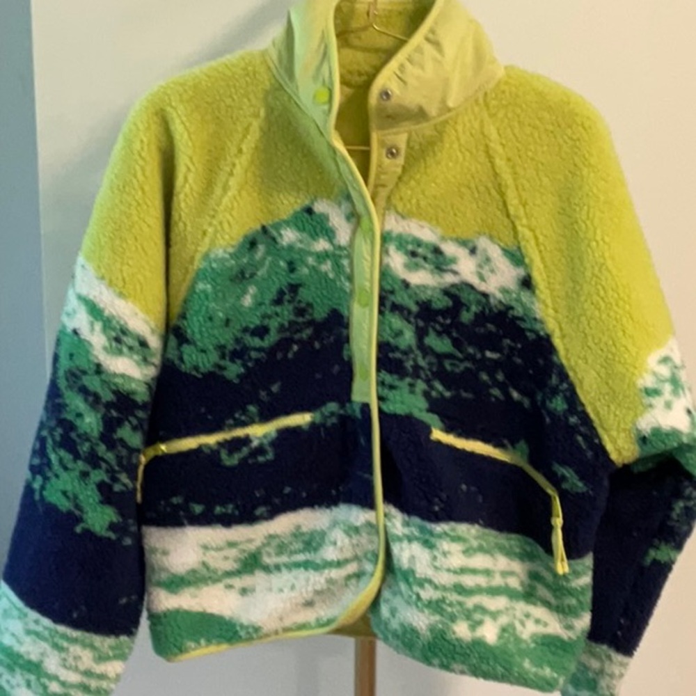 Free People Movement …Hit the slopes fleece jacket XS